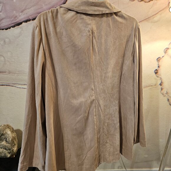 Supply and Demand Soft Jacket - Picture 5 of 6